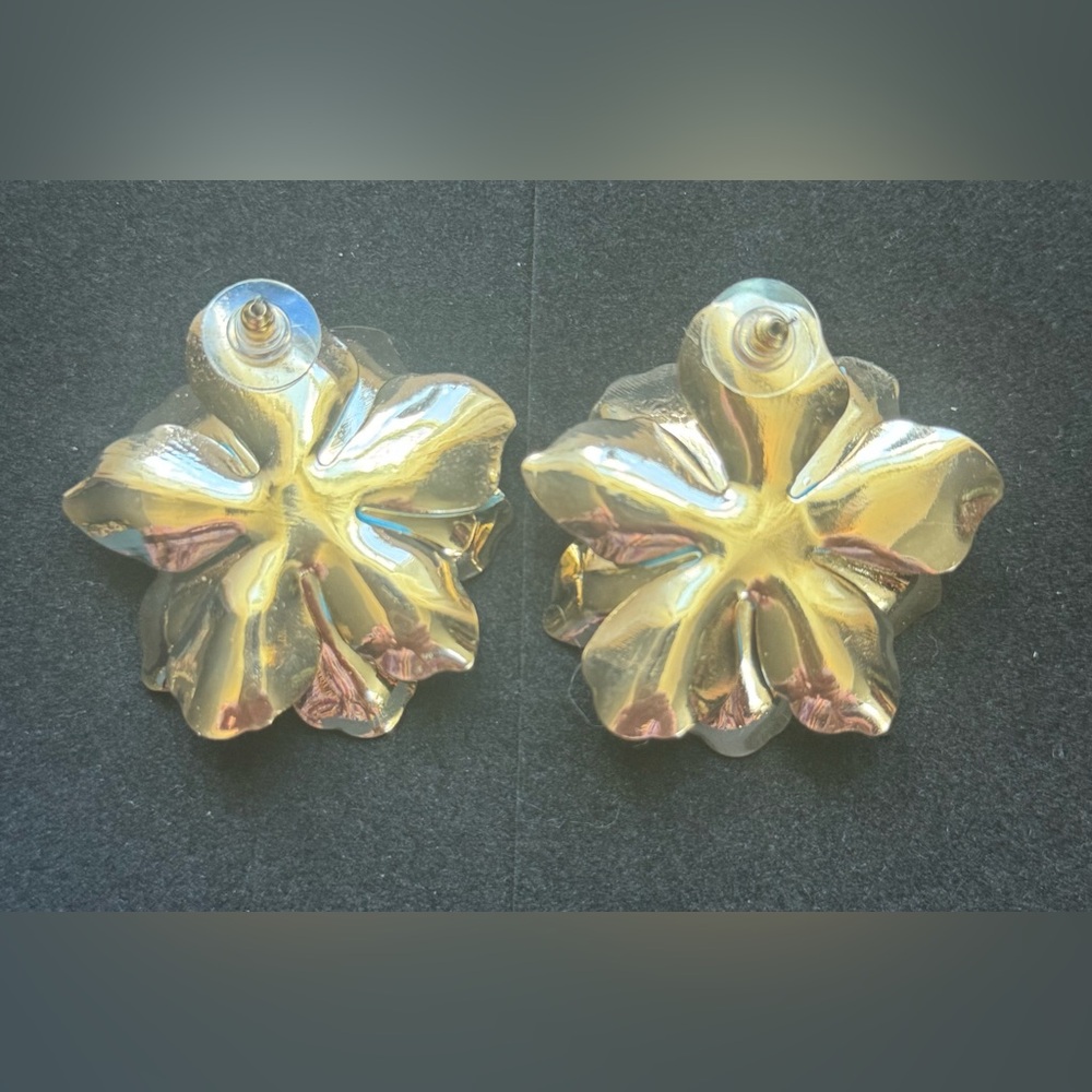 Natasha Couture Blue Floral Stud Earrings with Rhinestone Center - Picture 2 of 4